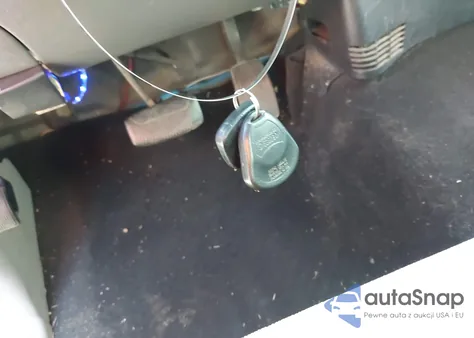 2000 Ford F-150 Lariat/Work Series/Xl/Xlt from USA, damaged, VIN 1FTRX18LXYNB45746